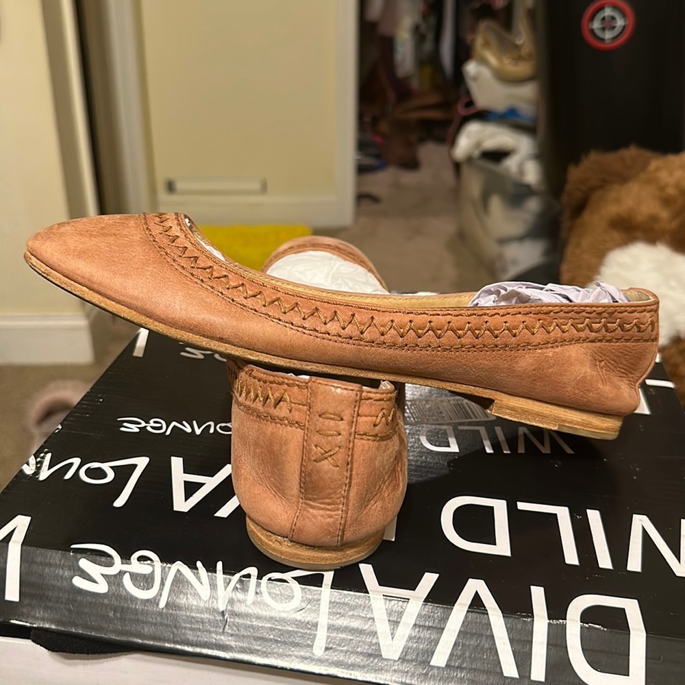 The Frye Company comfortable flats that you can easily slide on the back of foot